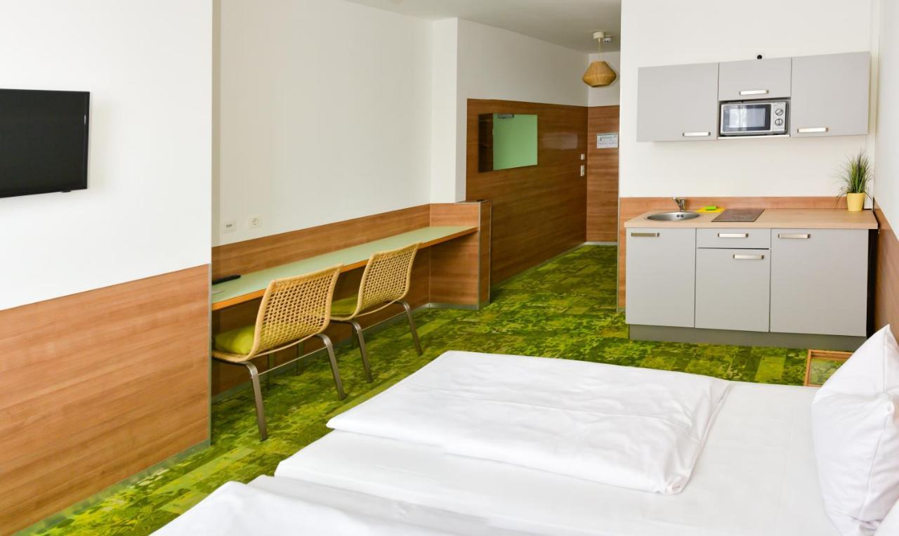24Seven Apartments - Self Check-In Altdorf  Luaran gambar