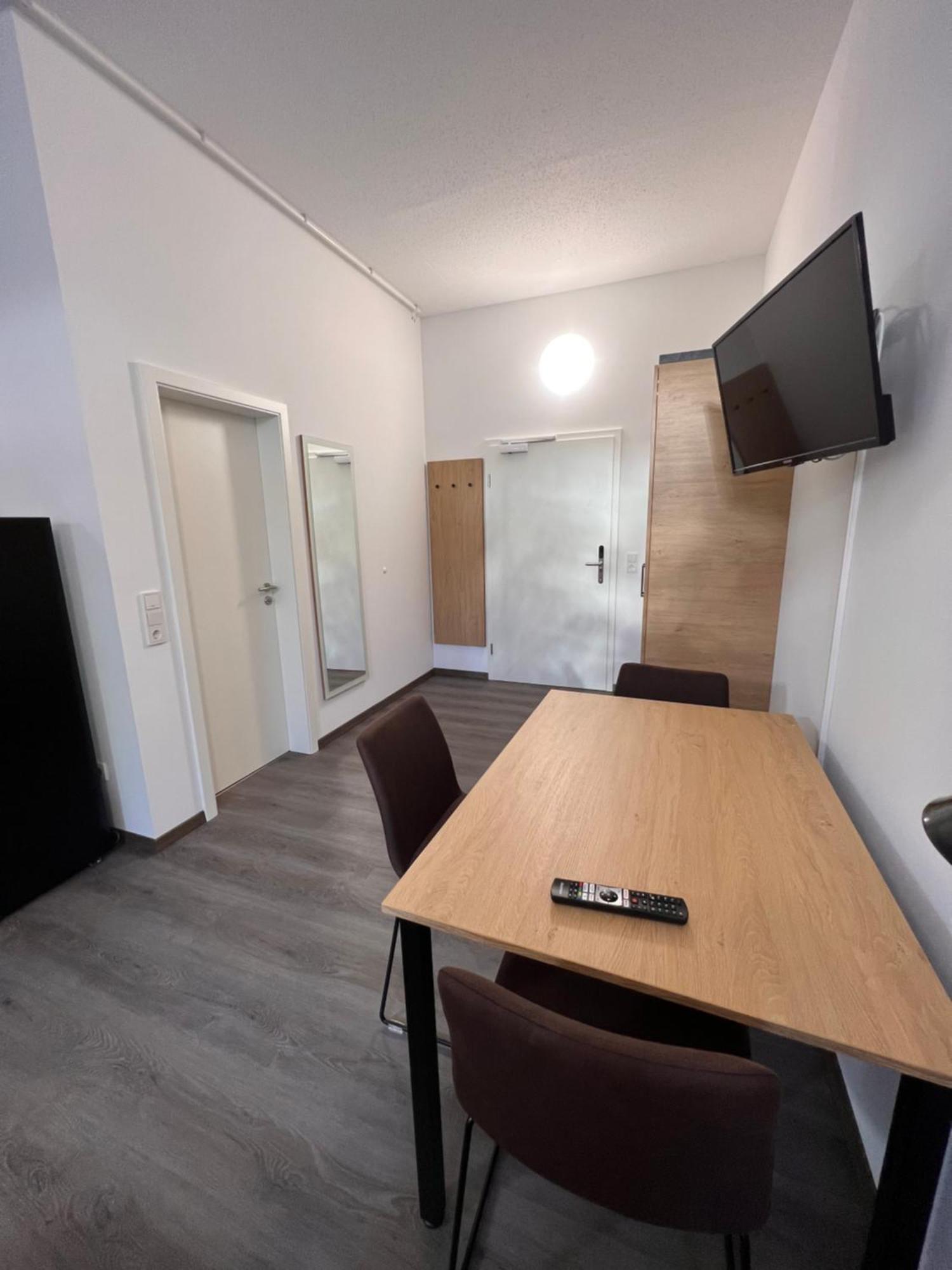 24Seven Apartments - Self Check-In Altdorf  Luaran gambar