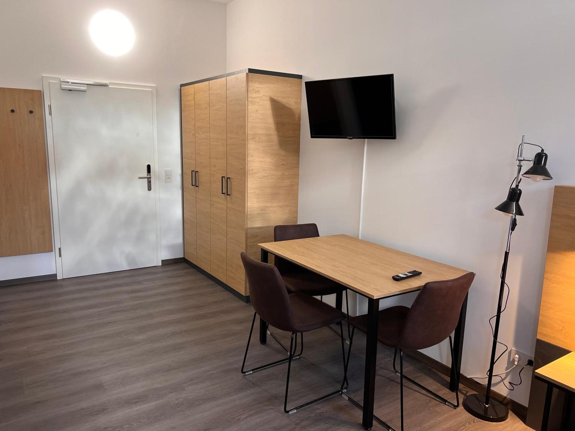 24Seven Apartments - Self Check-In Altdorf  Luaran gambar
