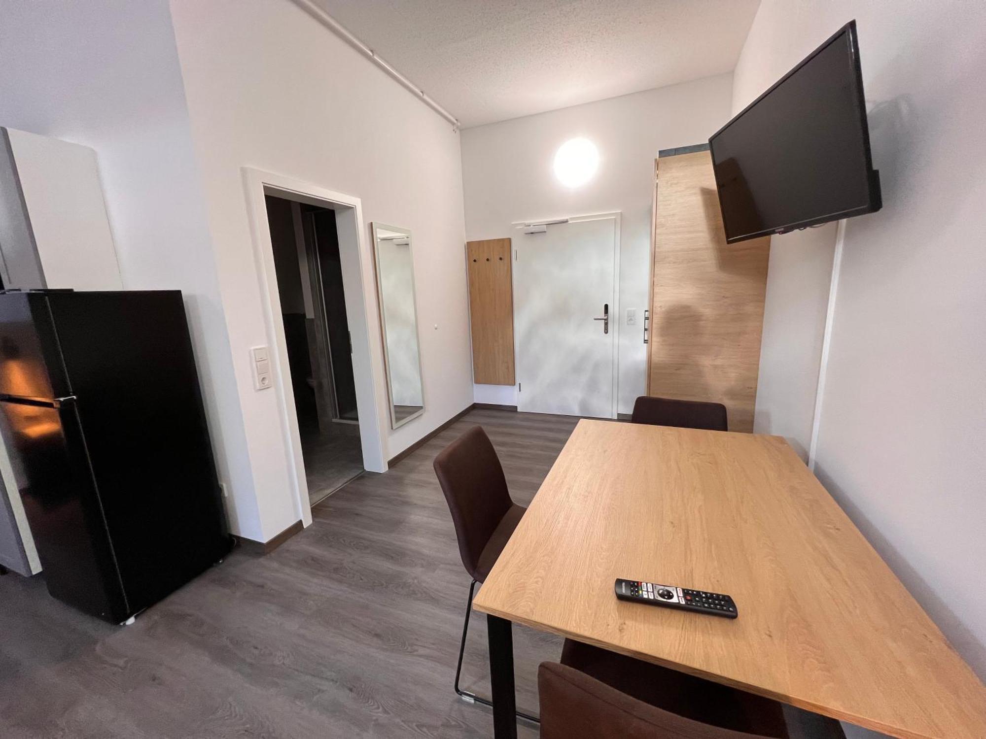 24Seven Apartments - Self Check-In Altdorf  Luaran gambar